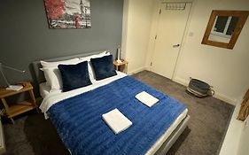 Lovely Flat In Camden Town